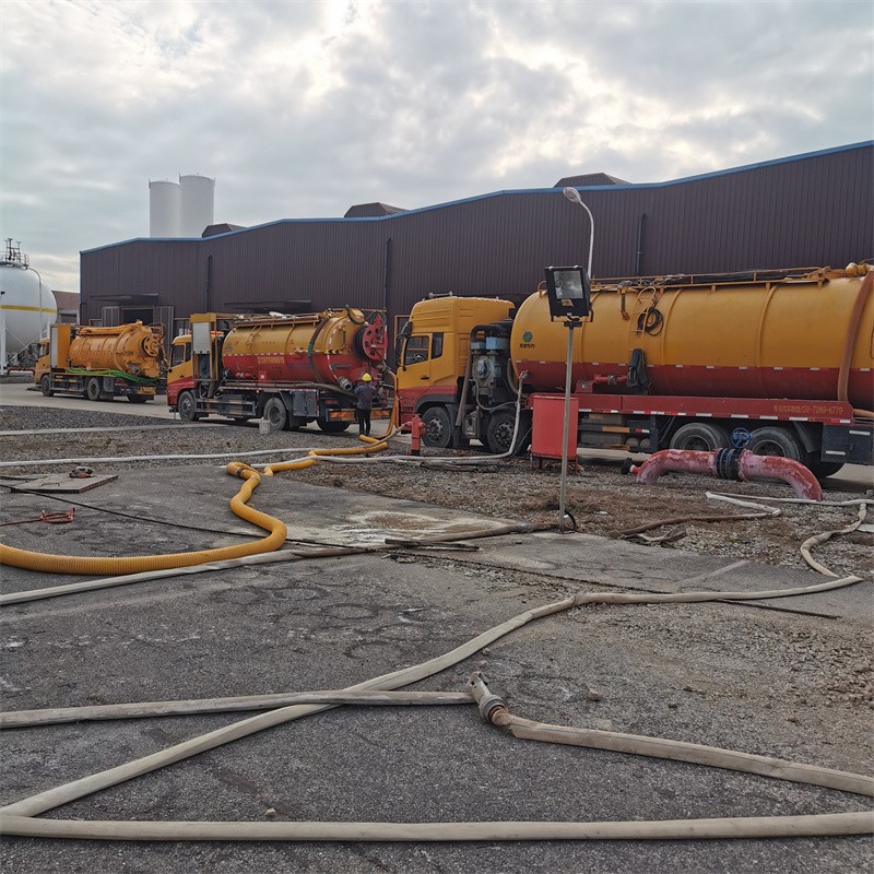 南湖污水池清理